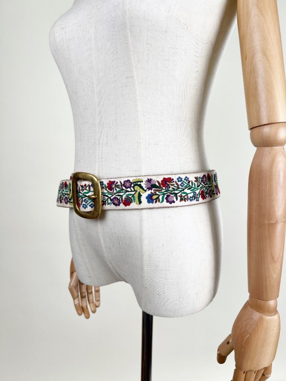 Vintage 90s Y2K Lucky Brand Leather Belt Embroidered Boho Cottagecore Bohemian - Picture 2 of 8